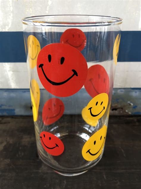 Vintage Glass Smiley Happy Face J267 2000toys Antique Mall