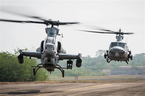 Snafu Czech Republic Orders The Marine Corps Mixthe Ah 1z And Uh 1y