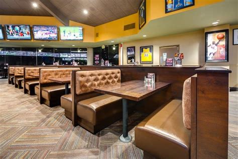 Is an american retail chain that sells athletic shoes and related apparel and accessories owned by clayton griffith. Finish Line Sports Bar & Grill: Food Services for the Los ...