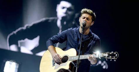One Direction Star Niall Horan Performs First Live Solo Gig At Bbc