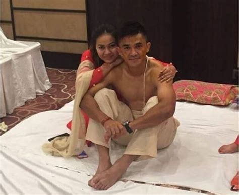 Sunil Chhetri Get Married To Long Time Girlfriend Sonam Bhattacharya