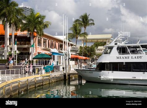 Bayside Marketplace And Marina Miami Florida Usa Stock Photo Alamy