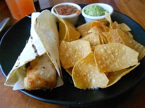 Sırada listelenen monkeypod kitchen ile ilgili 6.338 tarafsız yoruma bakın. The BEST fish tacos from The Hula Grill in Maui. | I love ...