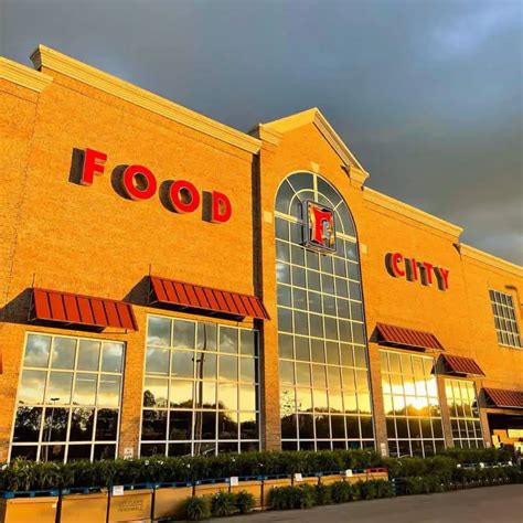 10 Best Grocery Stores In Pigeon Forge And Gatlinburg 2022
