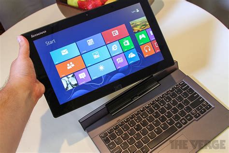 Lenovo IdeaTab Lynx Windows 8 tablet with optional keyboard dock starts