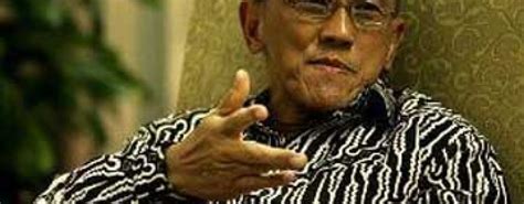 Aburizal bakrie (born 15 november 1946) is an indonesian politician, and widely recognised as successful businessmen in indonesia.1 from 2004 until 2005 bakrie served as indonesia's. Aburizal Bakrie: Ganti Rugi Lumpur Lapindo Rp 8 Triliun ...