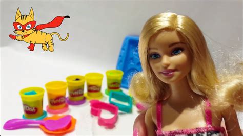 Muy divertido y entretenido, con mucha. Barbie Juegos 💕 Barbie cocina pasteles con Play Doh - YouTube