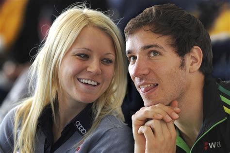 Felix neureuther & miriam gössner das baby ist da und es heißt …. Biathlon : Miriam Gössner kämpft sich mit Felix ...