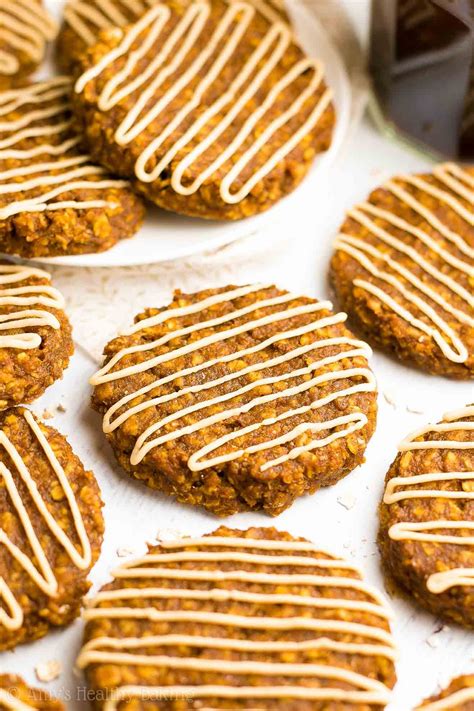 Enjoy them for an energising breakfast, then check out more delicious cookie recipes such as these classic chocolate chip cookies. Healthy Pumpkin Spice Latte Oatmeal Cookies - only 86 calories! They taste AMAZING! Just like a ...
