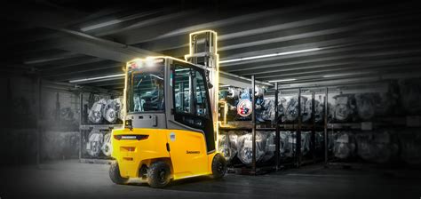 Powerful Electric Forklifts By Jungheinrich