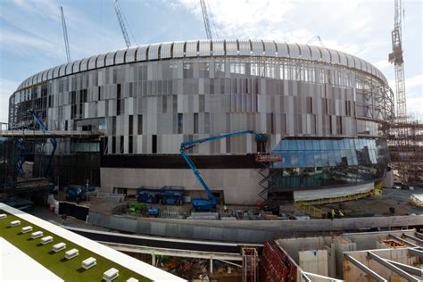 Damn that looks like a nice stadium to be fair. Photos Tottenham release latest pictures of the colossal ...