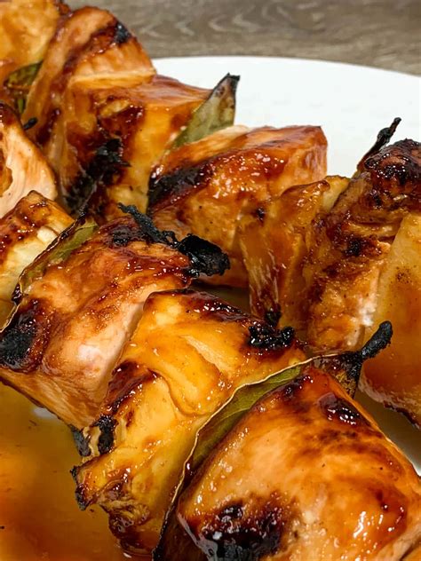 Thread the chicken and pineapple onto metal or wooden skewers. BBQ Chicken and Pineapple Kabobs - Hot Rod's Recipes