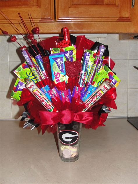 Hope you guys like this video! Georgia Bulldogs Candy Bouquet - Valentines Day gift for friend | Valentines day gifts for ...