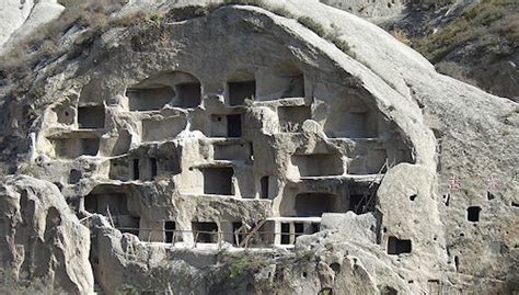 The Presurfer 10 Cave Dwellings Around The World You Should Visit