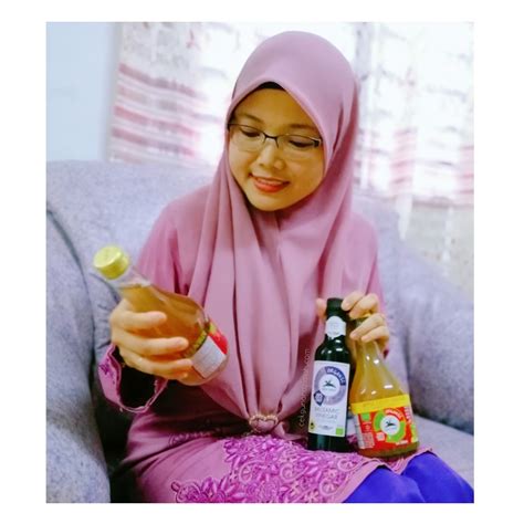 Cara mengatasinya pun cukup mudah, kamu hanya perlu mencampur cuka apel dengan air. Turunkan berat badan dengan cuka epal ~ Cikgu Norazimah