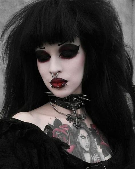 pin by de paul belpois on goth in 2020 goth beauty fashion beauty gothic fashion