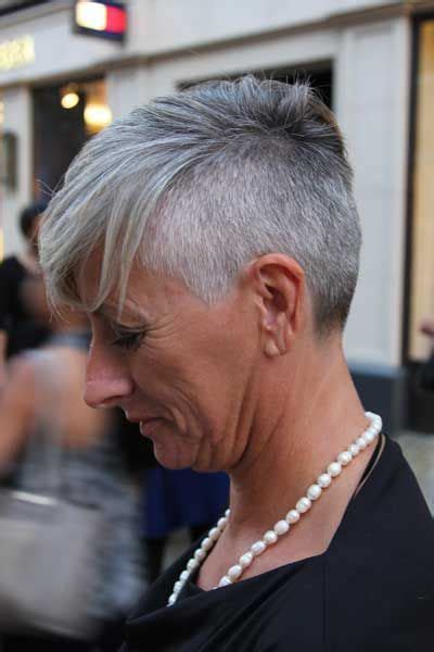 14 haircuts for women over 50 that are stylish and low maintenance edgy short hair short grey