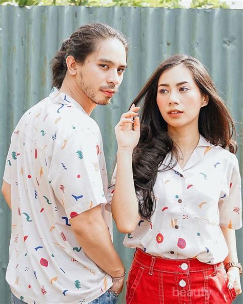 Inilah dua koleksi contoh foto prewedding ala tarzan yang cewek. 6 Inspirasi Foto Prewedding ala Beauty Vlogger Abel ...