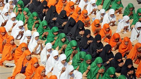 Why Indian Muslims Dont React To Aggressive Hindutva Politics — Quartz