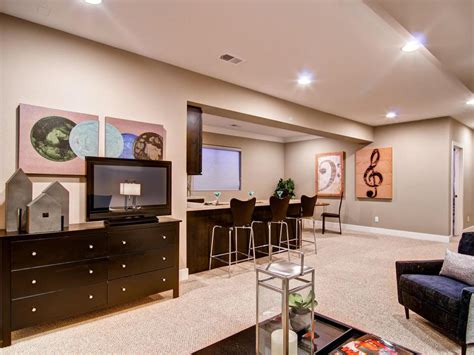 13 Great Design Ideas for Basement Bars | HGTV