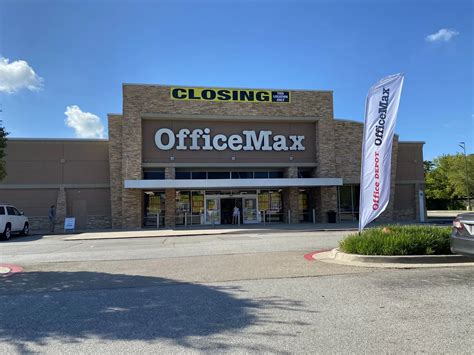 With the Hedwig Village OfficeMax Closing Soon, We Remember OfficeMax’s