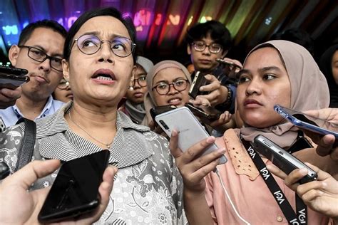 Menkeu cairkan gaji 13 pns, tni, polri dan pensiunan tahun 2020 akhirnya menkeu umumkan. Tahun 2021 PNS Dapat THR dan Gaji Ke-13 Penuh - Kabar NTT