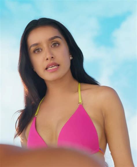25 Hot Photos Of Shraddha Kapoor In Bikini Swimsuit Sports Bra Bralettes And Sexy Outfits