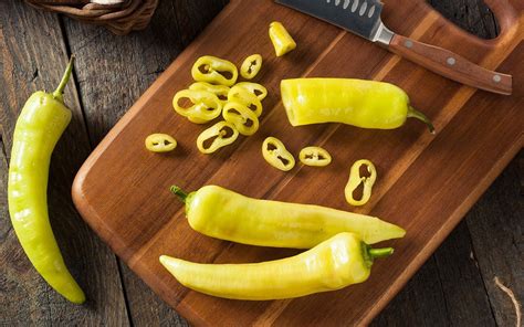 Jeff Mauros Crispy Fried Banana Peppers Banana Benefits Stuffed