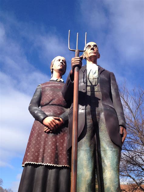 Grant Woods American Gothic Statue American Gothic Grant Wood