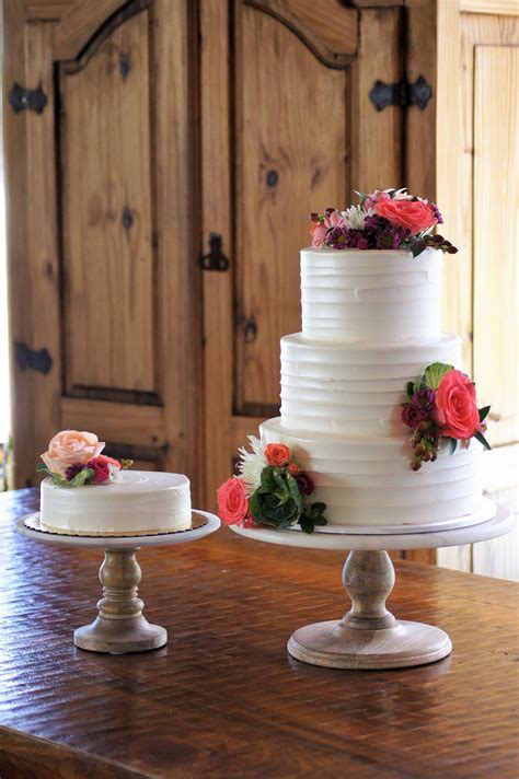 Matching Wedding And Gluten Free Cake Wedding Cake Package Wedding