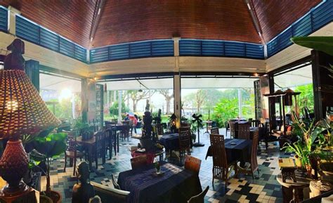 13 Cafes & Restaurants In Kuching With Interesting Decor & Food