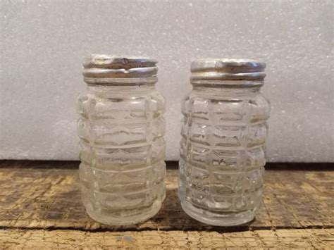 Hazel Atlas Shakers Sat And Pepper Restaurant Style Antique Etsy In