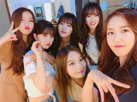 Pin By Ameenmin On Gfriend G Friend Gfriend Yuju Korean Girl Groups