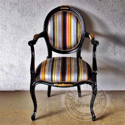 REPRODUCTION ANTIQUE FRENCH BLACK OVAL DINING ARM CHAIR WITH GOLD LEAF