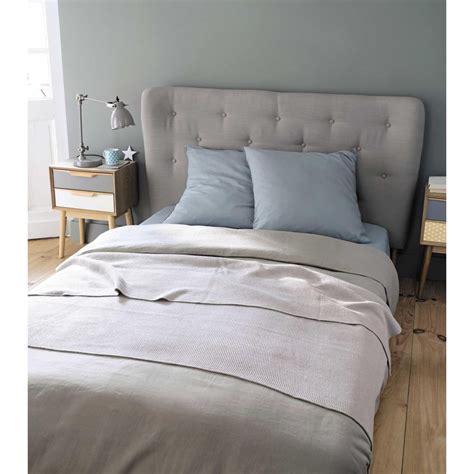 Doppelbett hohes massivholzbett buche 140x200 seniorenbett. Gestepptes Bett-Kopfteil im Vintage-Stil aus Stoff, B140 cm, grau | Lit capitonné, Table de ...