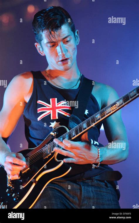 Alex Turner The Arctic Monkeys Performing Live At The Entertainment