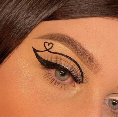 20 Ideas For Such A Charming Eyeliner That Will Crush Your Crush At