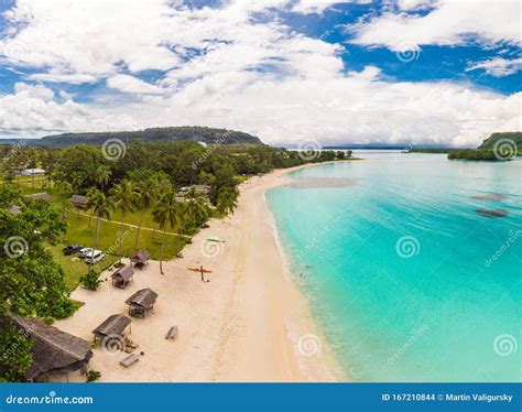 Playa De Arena De Port Orly Con Palmeras Isla Espiritu Santo Vanuatu