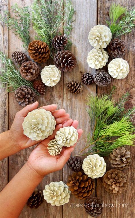 48 Amazing Diy Pine Cone Crafts And Decorations In 2020 Easy Christmas