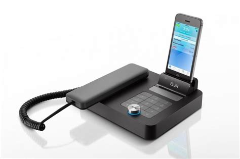 Invoxias Stylish Desktop Phone Puts Your Mobile Device To Work