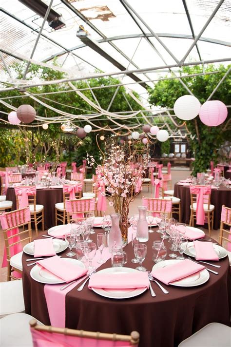 Pink and Brown Japanese Cherry Blossom Themed Wedding | 和＊会場装花