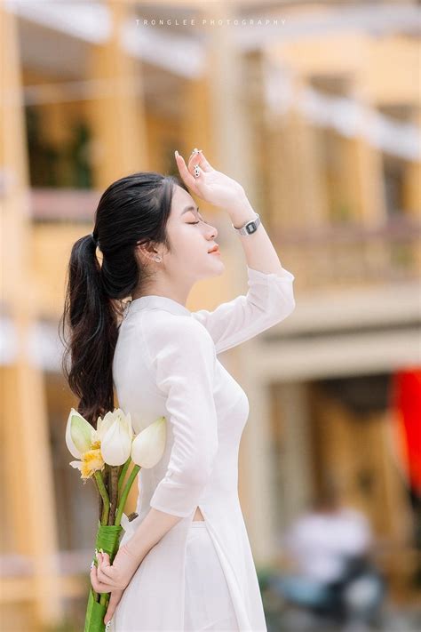 49 Cách Tạo Dáng Chụp ảnh Với áo Dài Tuyệt đẹp Hthao Studio