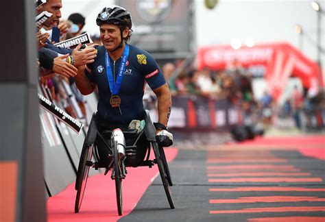 Select from premium alex zanardi of the highest quality. In handbike contro un camion: dopo l'intervento alla testa ...
