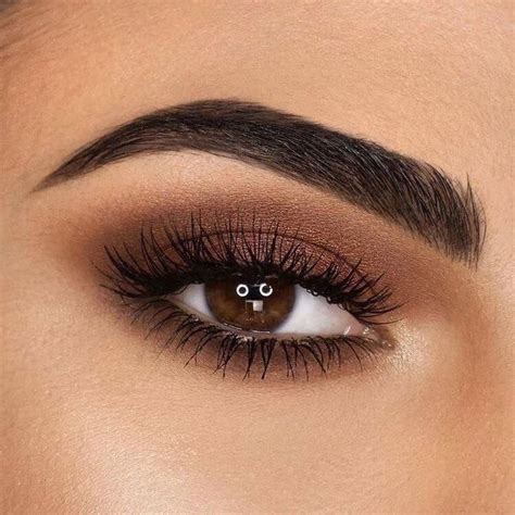 Gorgeous 20 Adorable Make Up Trend Ideas For Brown Eyes To Try In 2019