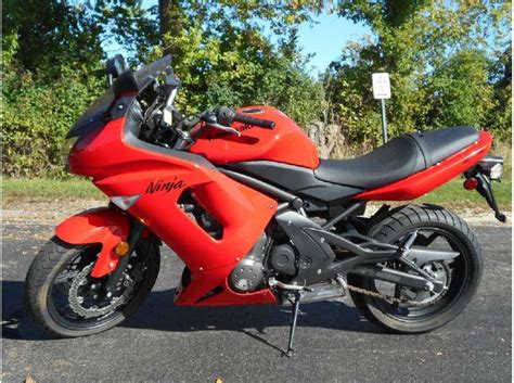 This motorcycle promises to make every ride exceptional by adding a sporty dimension. Buy 2008 Kawasaki Ninja 650R on 2040motos