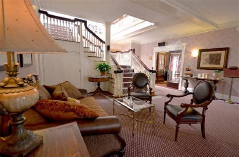 Gateways inn & restaurant lenox ma. GATEWAYS INN $189 ($̶2̶3̶0̶) - Updated 2018 Prices & B&B ...