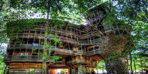 This Is The Worlds Largest Treehouse Mtl Blog