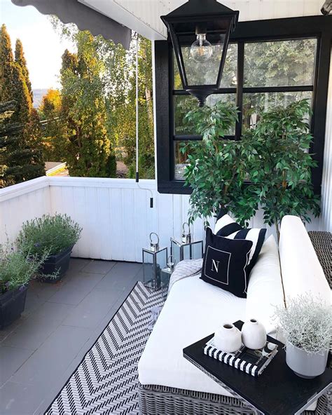 How To Create An Outdoor Living Space In A Small Backyard Extra Space