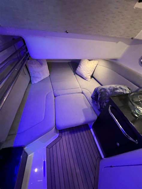 38 Boston Whaler 38 2022 | HMY Yachts