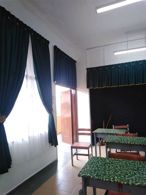 Kolej vokasional (kv) adalah sebuah sekolah harian yang mengutamakan latihan kemahiran selain daripada teori kepada para pelajar lepasan pt3. KAY Collections: Langsir
